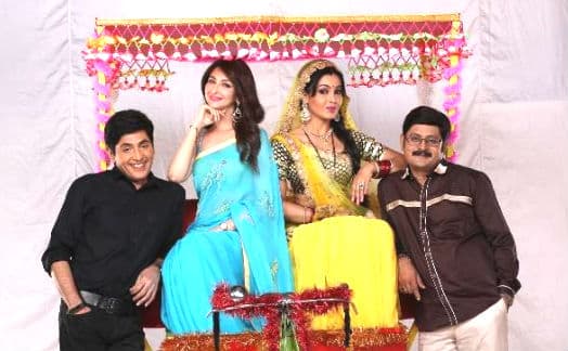 Valentine Day 2021 : 'अंगूरी भाभी' से लेकर 'हप्पू सिंह' तक, इन सितारों के लिए वैलेंटाइन डे की फिजा आशिकाना है...