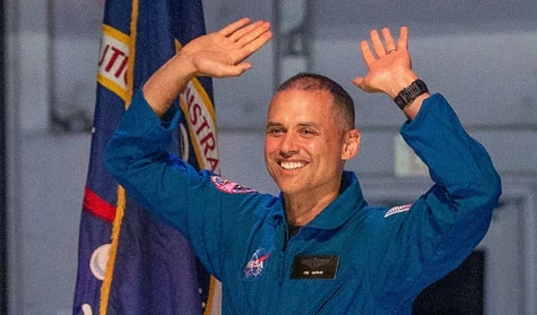 Anil Menon: भारतीय मूल के अनिल मेनन कैसे बने NASA के मून मिशन का हिस्सा, जानें