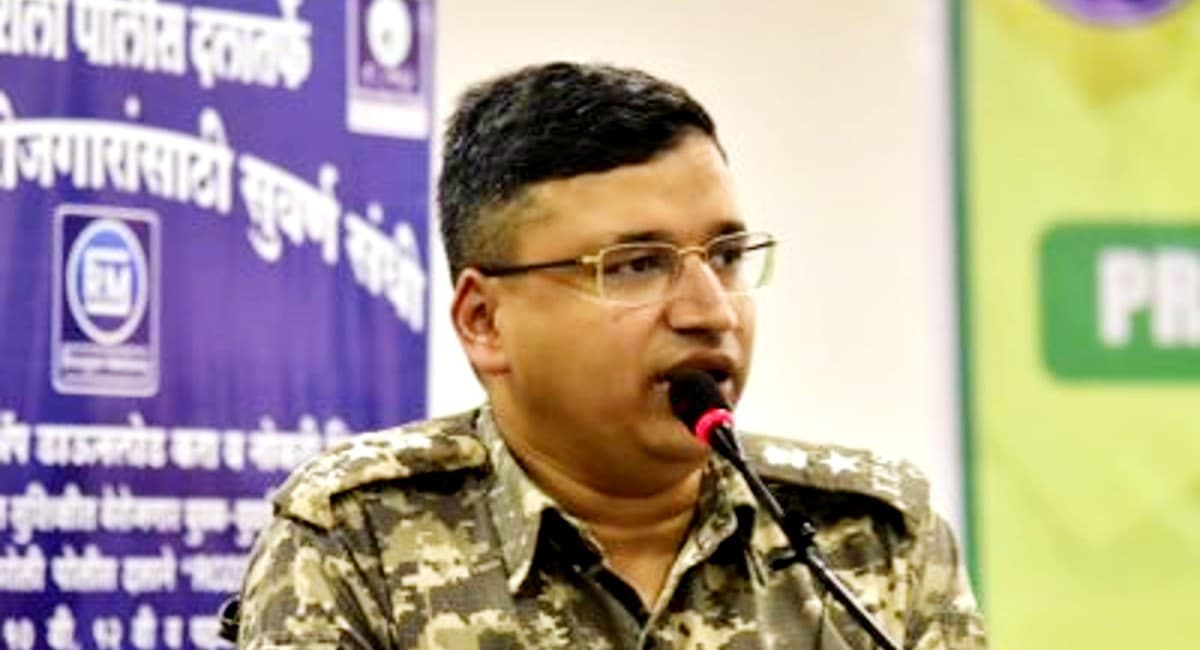 गढ़चिरौली में सुबह-सुबह नक्सलियों ने पुलिस दल पर की फायरिंग, 6 महिला समेत 26 नक्सली ढेर, 4 जवान घायल