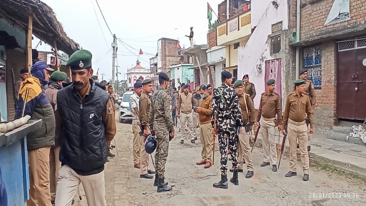 गोपालगंज: अंकित मर्डर केस में फरार 3 नामजद आरोपितों ने किया कोर्ट में सरेंडर, बसडीला में अब भी पुलिस बल तैनात