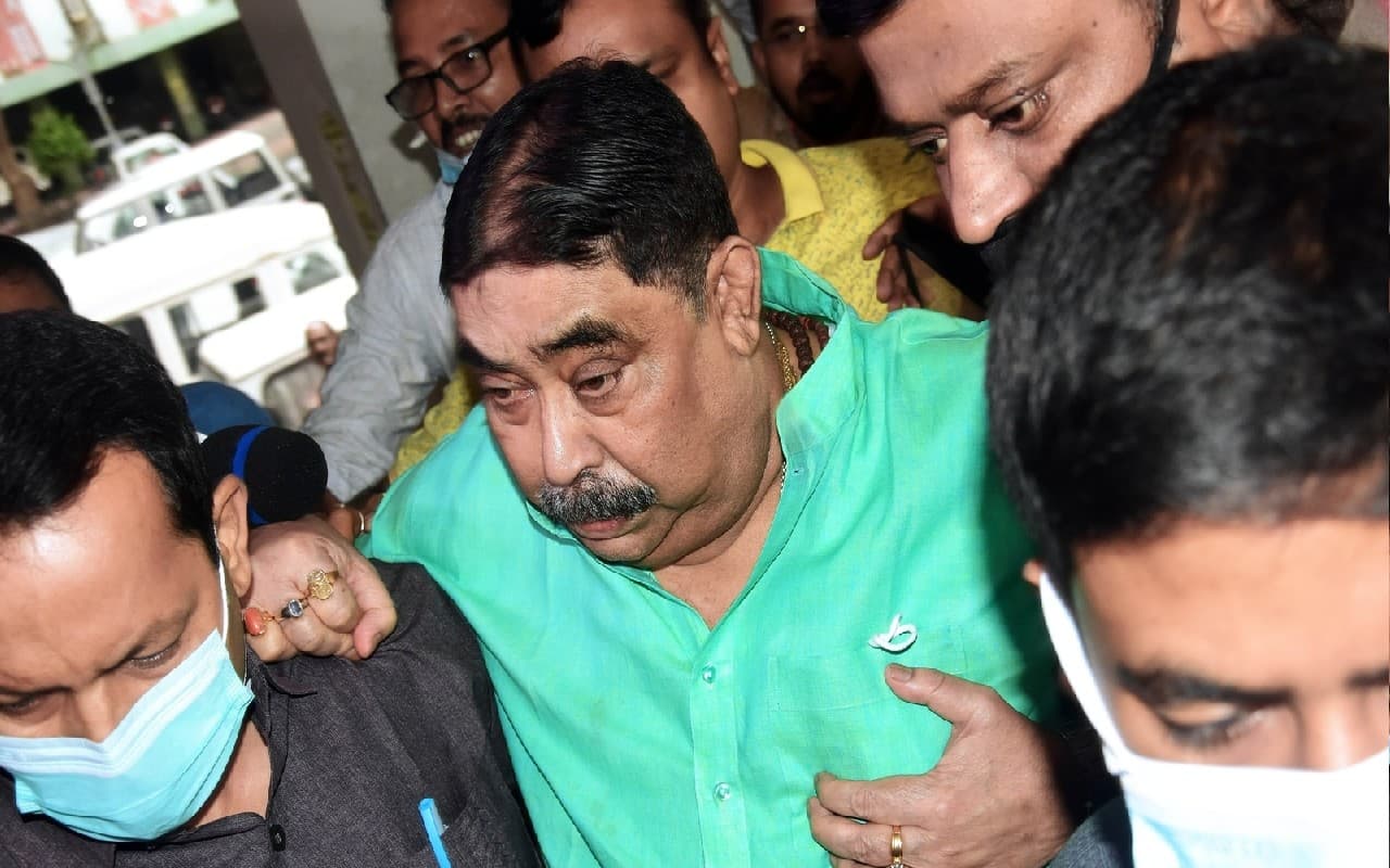 गिरफ्तारी के 57 दिन बाद,सीबीआई ने अनुब्रत के खिलाफ पशु तस्करी मामले में 35 पन्नों की चार्जशीट की दाखिल