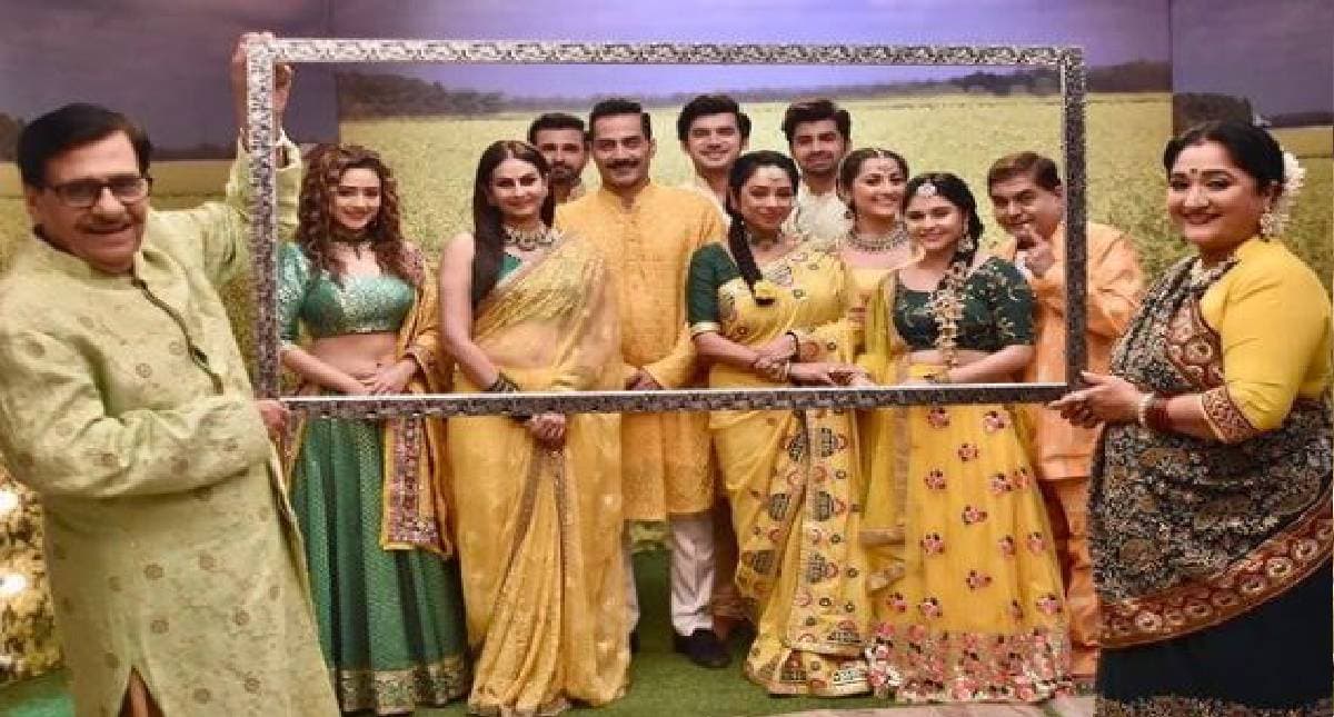 Anupamaa Updates: बा और बापूजी की 50वीं सालगिरह के बीच अनुज को आया खास कॉल, पाखी ने शादी को लेकर कही ये बात