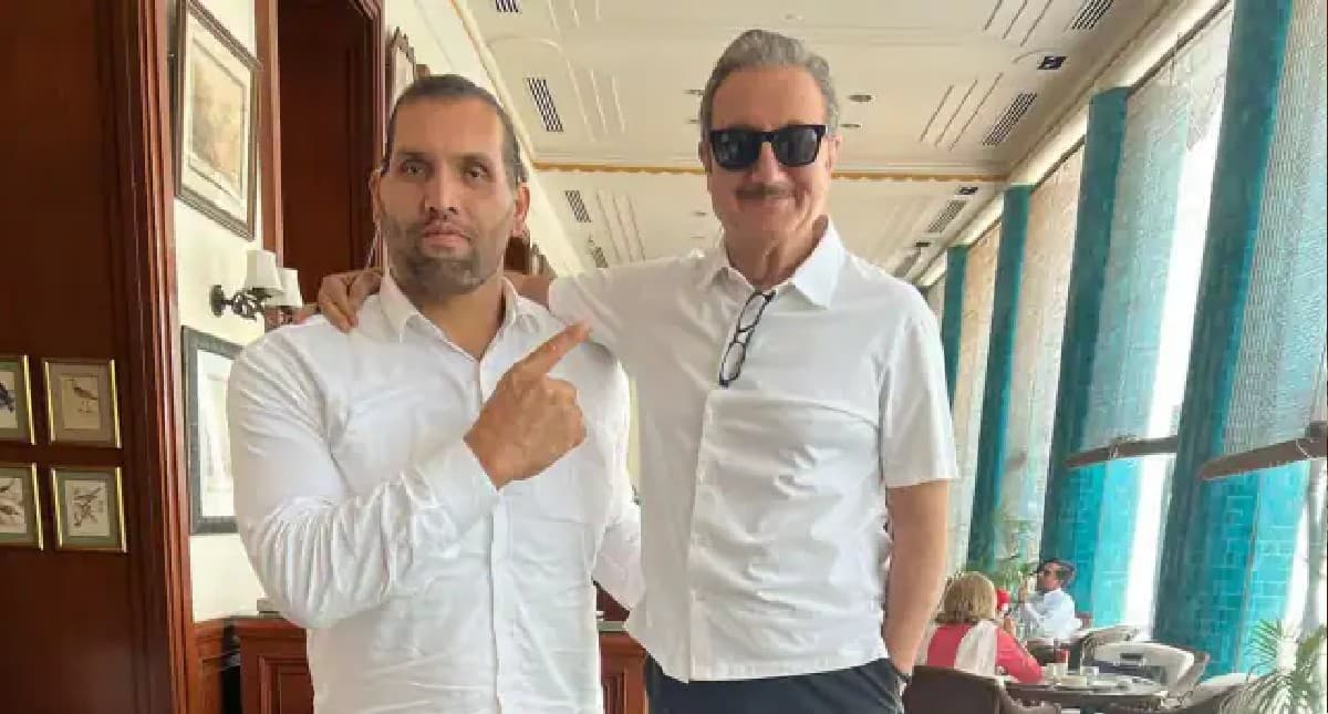 क्या आप रेसलर Khali से ज्यादा हाइट पाना चाहते है? अनुपम खेर ने मजेदार तरीके से बताया सबसे आसान ये तरीका