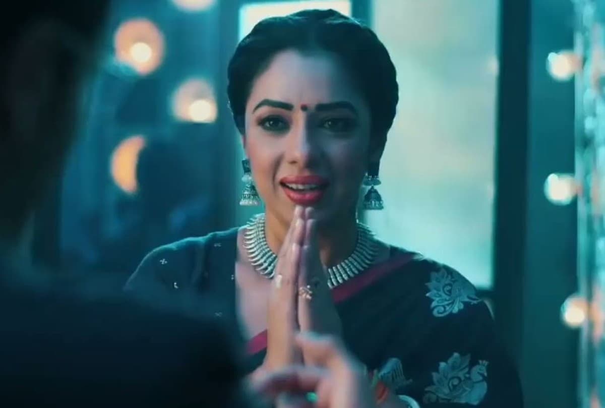 Anupama Spoiler Alert: काव्या की बात मानने की वजह से फिर मुश्किल में फंसी अनुपमा, होनेवाला है बड़ा खुलासा