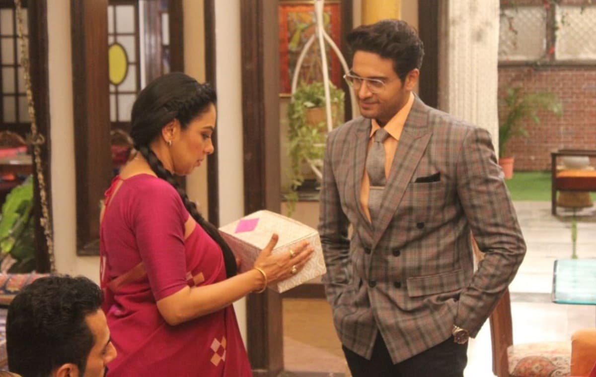 Anupamaa Spoiler Alert: अनुज कपाड़िया के सामने डील से पहले ये शर्त रखेगी अनुपमा, वनराज का मंजूर होगा ये फैसला?