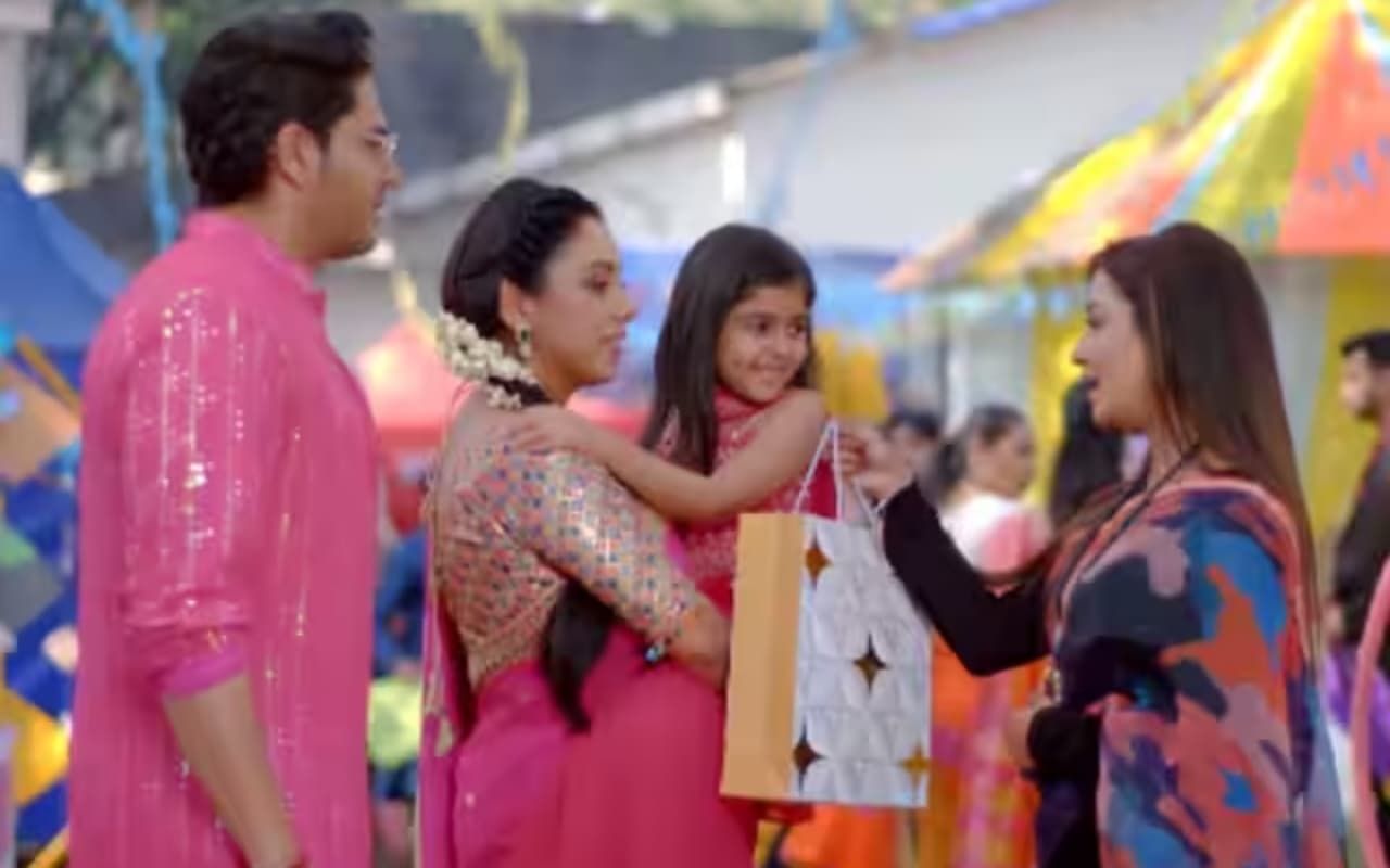 Anupama Spoiler Alert: पार्टी में पाखी की मुलाकात हुई इस खास शख्स से, अनुपमा से नाराज हुई बरखा