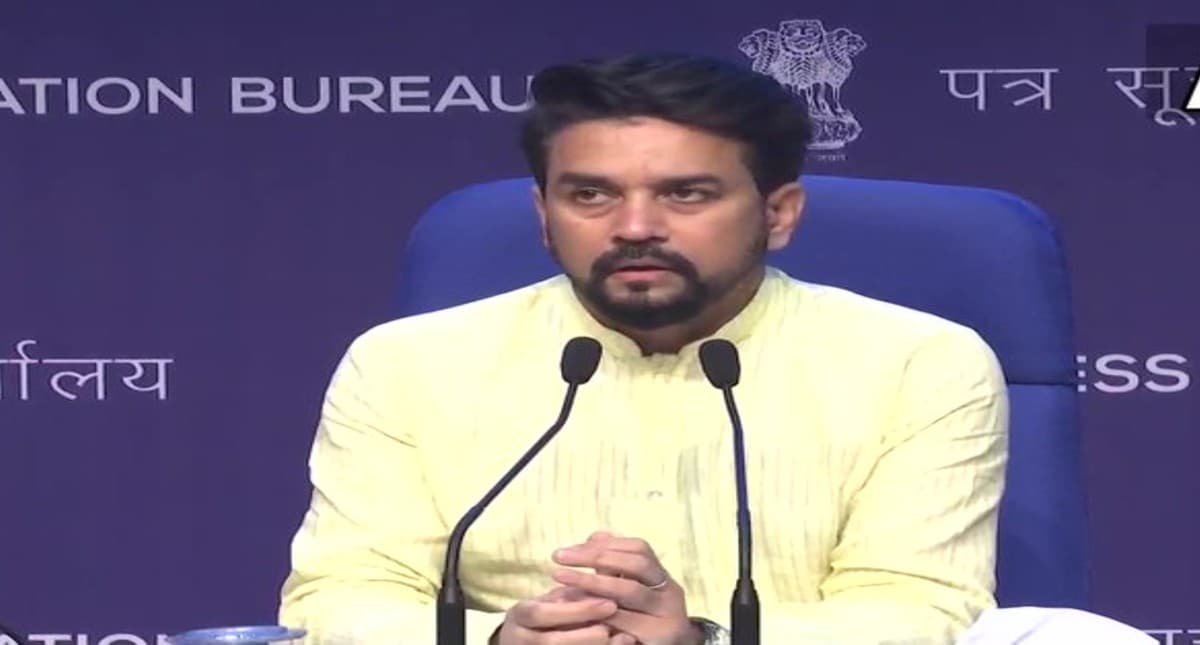 Diwali Gift: केंद्र सरकार ने कर्मचारियों को दिया दिवाली गिफ्ट, महंगाई भत्ते में हुई इतनी वृद्धि