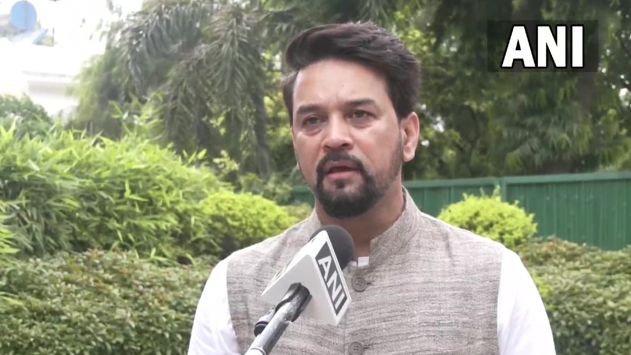 केंद्रीय मंत्री अनुराग ठाकुर का दिल्ली सरकार पर आरोप, कहा- CM केजरीवाल के नाक के नीचे हुआ भ्रष्टाचार