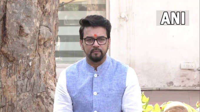 VIDEO: ‘पेगासस कहीं और नहीं बल्कि राहुल गांधी के दिमाग में’, कांग्रेस नेता के भाषण पर बोले अनुराग ठाकुर