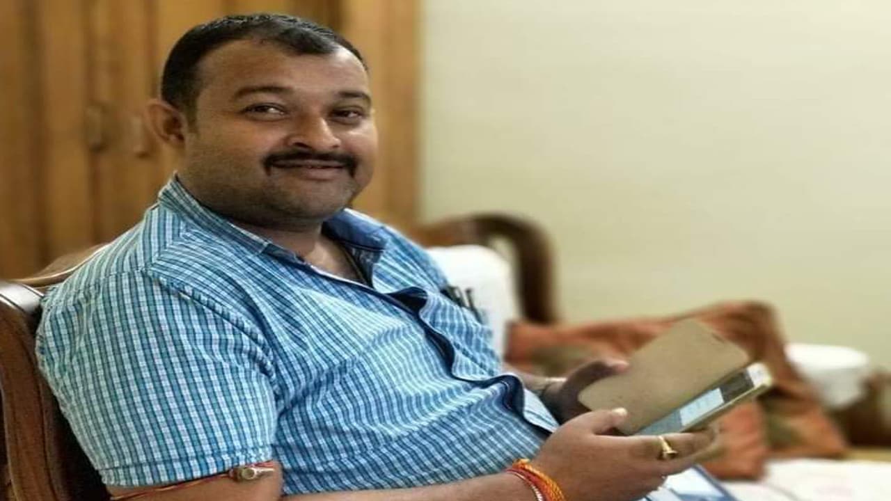 रक्तदान है महादान, इस मंत्र के साथ लातेहार के अनुरोध कुमार बाग 38 बार कर चुके हैं ब्लड डोनेट