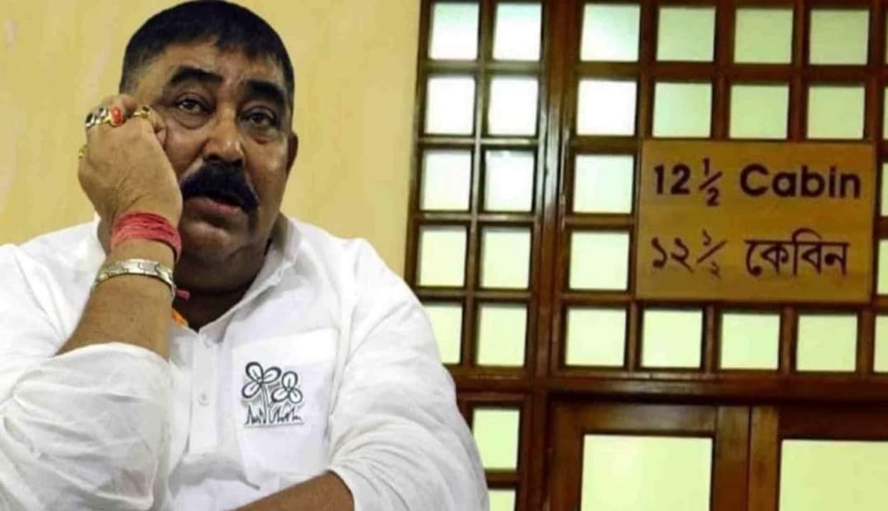 बीरभूम हिंसा मामला : टीएमसी नेता अनुव्रत मंडल की तबीयत हुई खराब, सीबीआई जांच हो सकती है प्रभावित