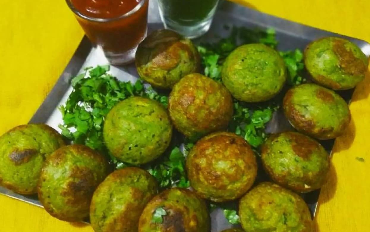 Bathua Appam Recipe: सर्दियों में खाएं हेल्दी बथुए के अप्पम, जानिए बनाने की सबसे आसान विधि