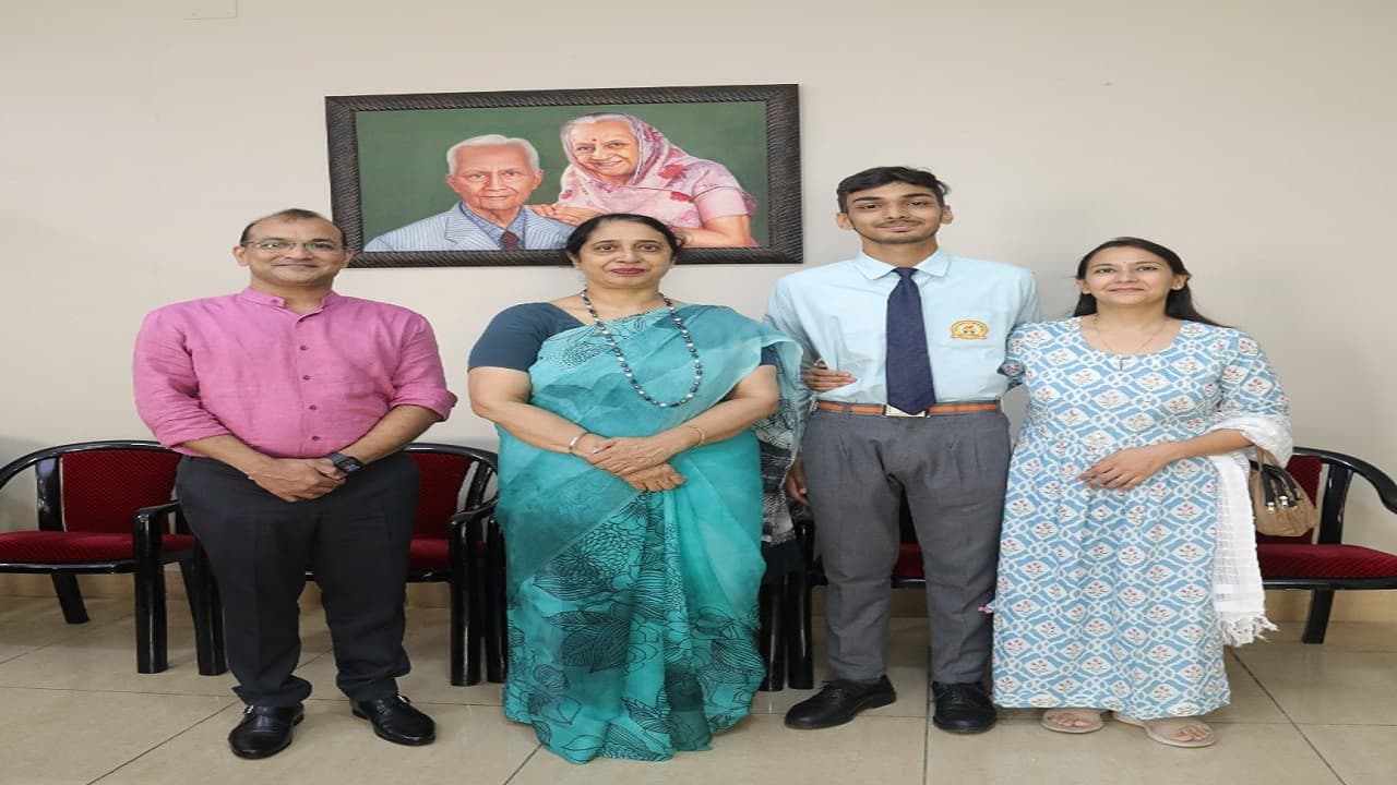 CBSE 12th Result 2022: अराध्य जैन को 12वीं में 99.4 फीसदी अंक, 93.6 फीसदी अंक के साथ प्रगति स्कूल टॉपर