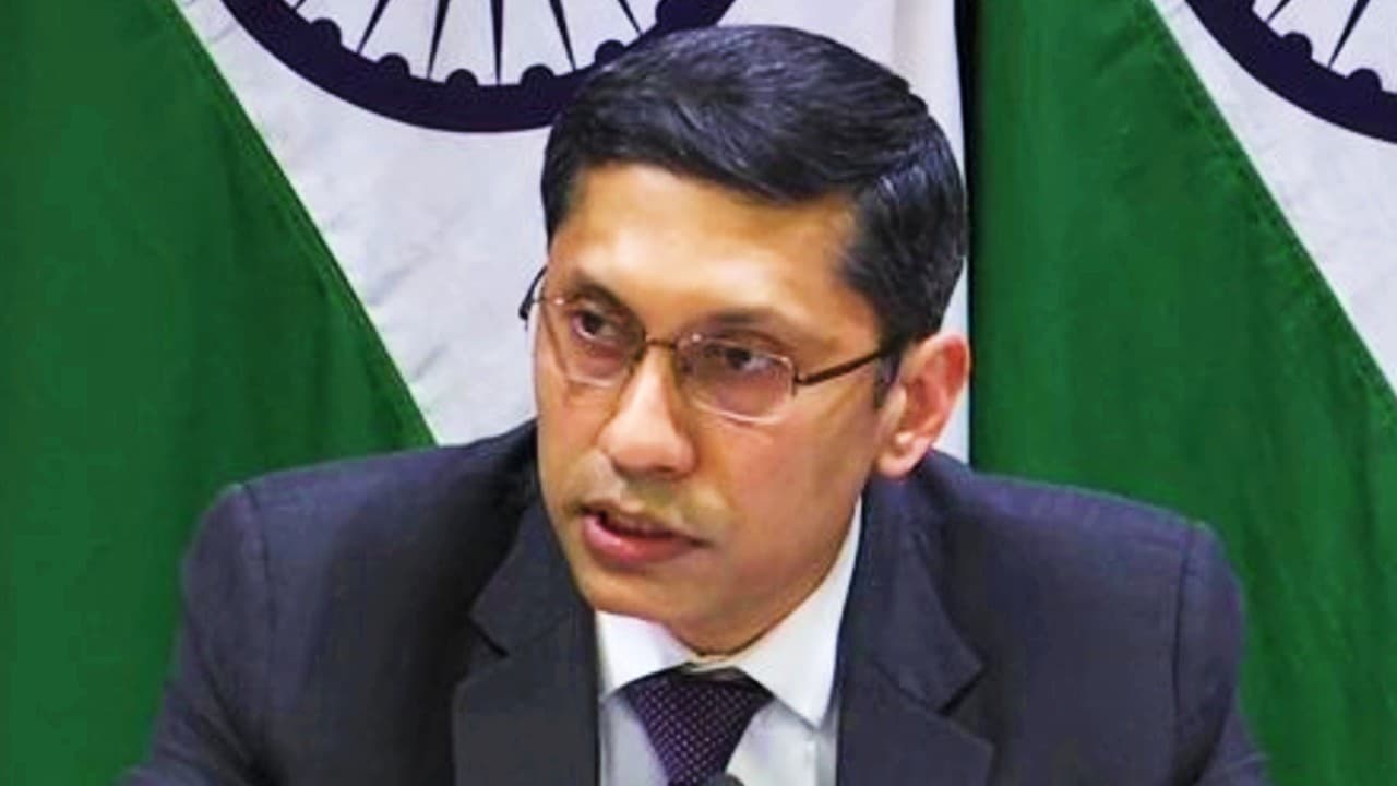 Ukraine-Russia Crisis: यूक्रेन में दो भारतीयों की मौत, विदेश मंत्रालय ने यूक्रेन संकट पर दिया ये बयान