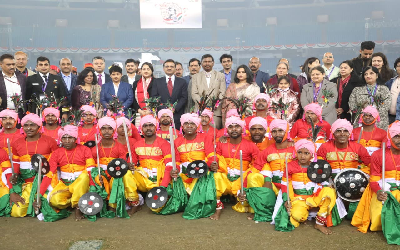 झारखंड के कलाकारों ने नयी दिल्ली में बिखेरी आदिवासी संस्कृति और विरासत की छटा, अर्जुन मुंडा ने ऐसे की तारीफ