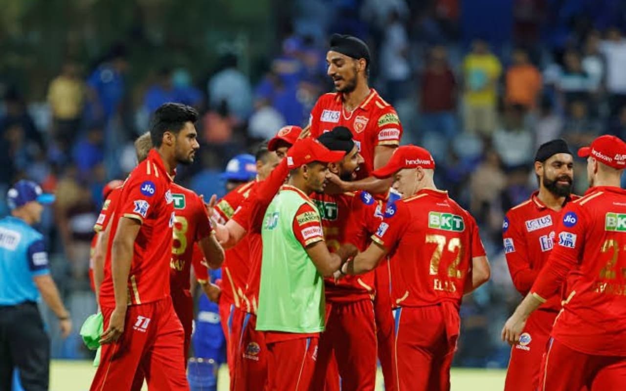 MI vs PBKS: 1 0 W W 0 1, अर्शदीप ने मुंबई के खिलाफ ऐसे पलटा पूरा मैच, पढ़े आखिरी ओवर का पूरा रोमांच