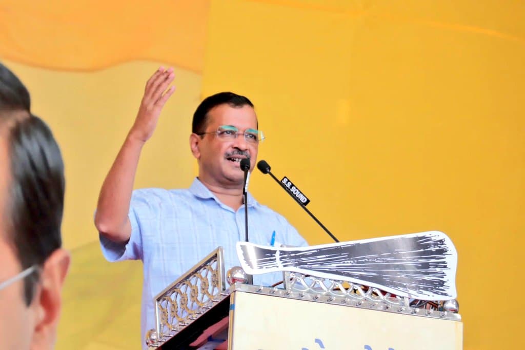 भाजपा पर भारी केजरीवाल की सियासत