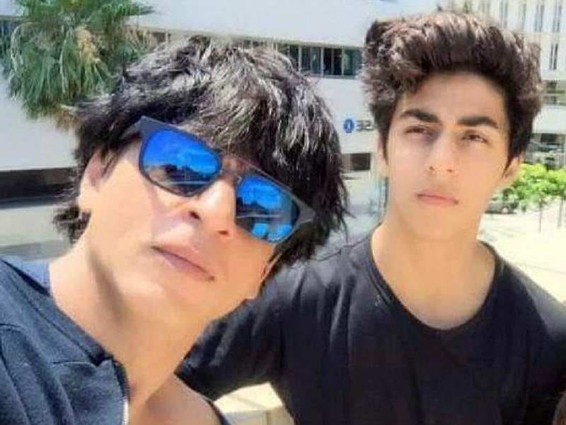 मुंबई क्रूज ड्रग्स पार्टी: आर्यन खान चाहे तो पूरा जहाज खरीद लें, वकील सतीश मानेशिंदे ने कोर्ट में कहा