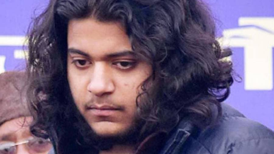 प्रयागराज: अतीक अहमद के बेटे असद के एनकाउंटर केस की जांच के लिए आज पहुंचेगी आयोग की टीम, बयान होंगे दर्ज