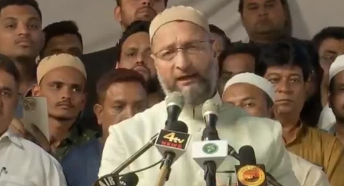 ओवैसी का पीएम मोदी पर हमला : कश्मीर में शहीद हो रहे सैनिक और पाक के साथ टी-20 मैच खेलने जा रहे आप