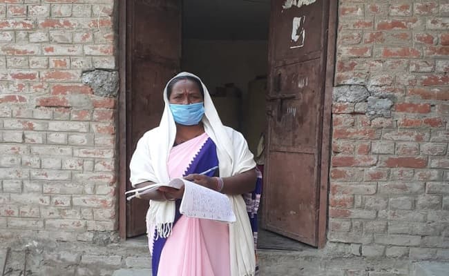 Corona Bihar Update : जान की धमकी के बावजूद ड्यूटी करती रही आशा कार्यकर्ता, तीन कोरोना संक्रमितों को ढूढ़ निकाला