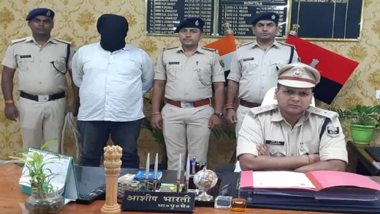 Bihar के पहाड़ों पर माफियाओं की नजर, चूहे की तरह खोद रहे पहाड़, रोहतास पुलिस रह गयी हैरान