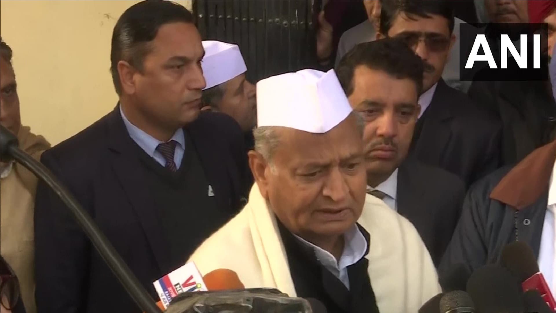 Congress Foundation Day: स्थापना दिवस पर बोले गहलोत, BJP-RSS उड़ा रहे संविधान की धज्जियां, लड़ाई जारी