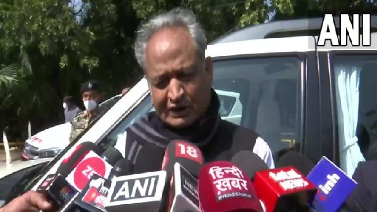 5 राज्यों के परिणामों के बाद की रणनीति पर चर्चा के लिए राहुल-प्रियंका से मिले छत्तीसगढ़-राजस्थान के सीएम