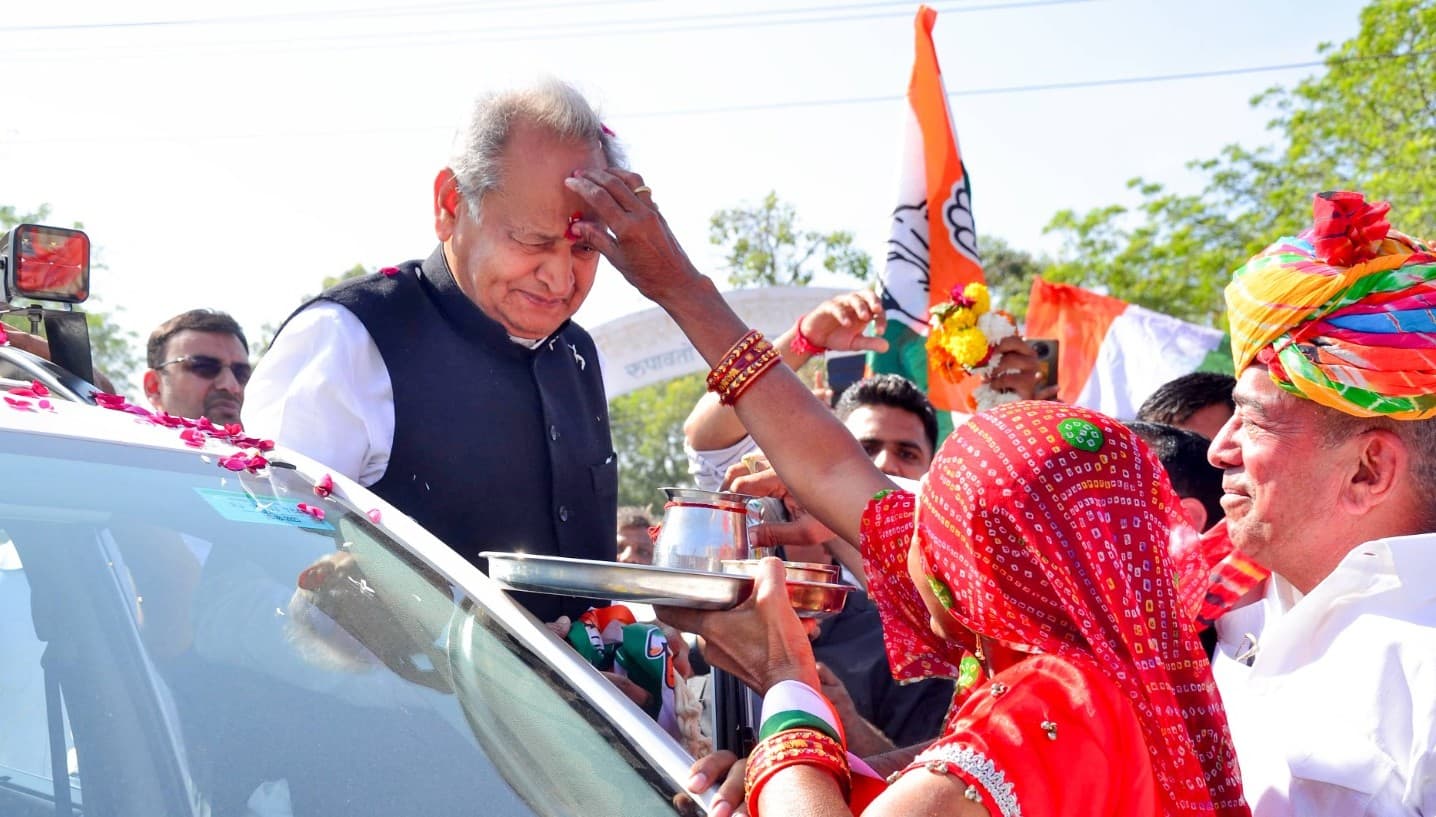 Congress President Elections: अशोक गहलोत ने दिया संकेत, कहा- 'अगर राहुल गांधी नहीं मानें तो वह लड़ेंगे'