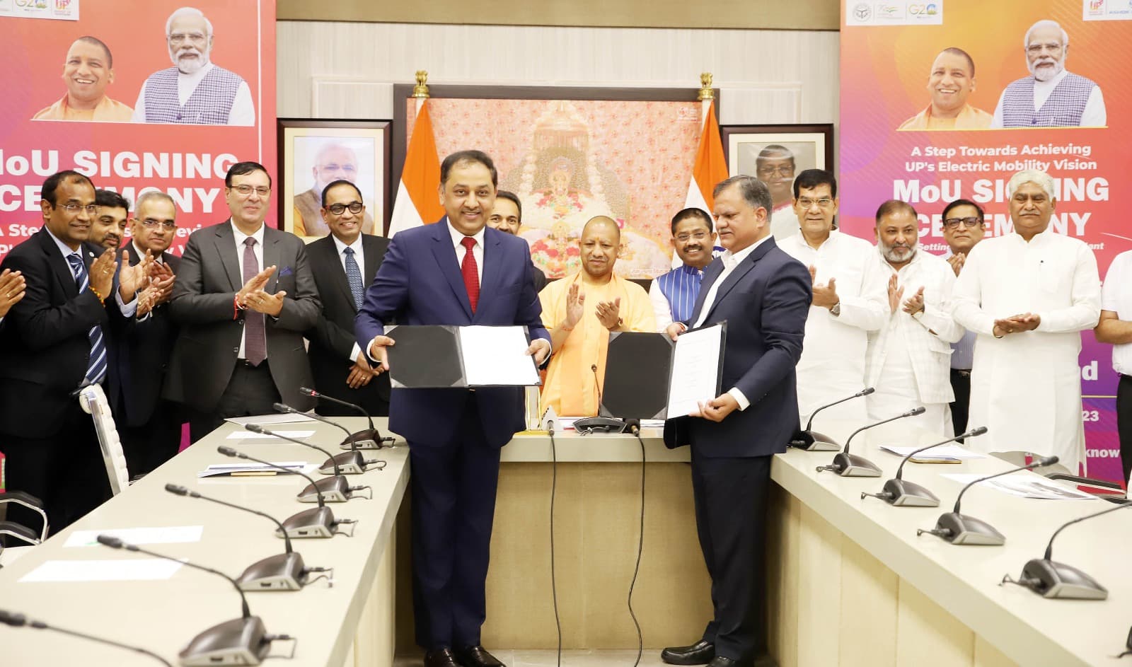 यूपी में ग्रीनफील्ड ईवी विनिर्माण इकाई स्थापित करेगा अशोक लीलैंड, सीएम की मौजूदगी हुआ एमओयू