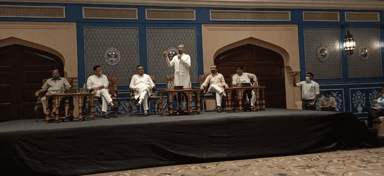 पायलट को लेकर अब क्या सोच रहे अशोक गहलोत, कहा- निकम्मा व नाकारा बताने पर अफसोस नहीं, मजबूरी में कहना पड़ा