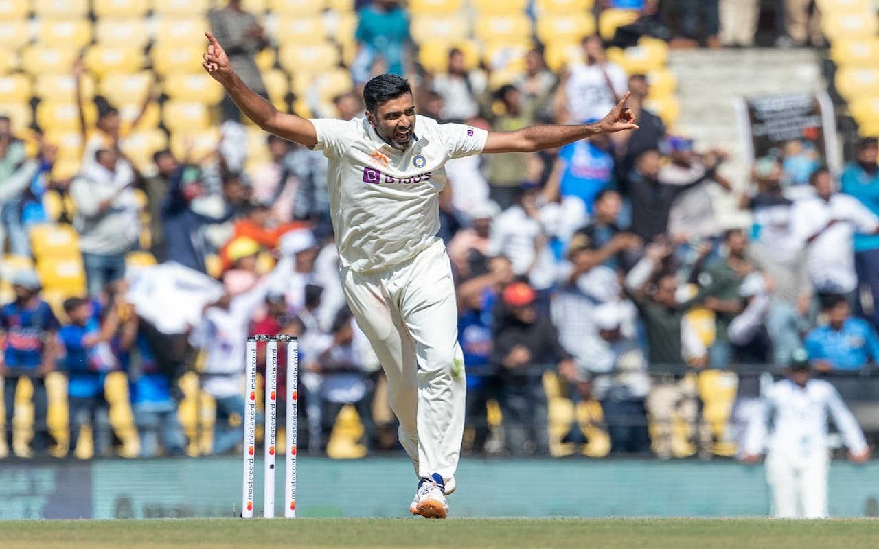 IND vs AUS: अश्विन ने रचा इतिहास, टेस्ट क्रिकेट में पूरे किए 450 विकेट, तोड़े कई रिकॉर्ड्स