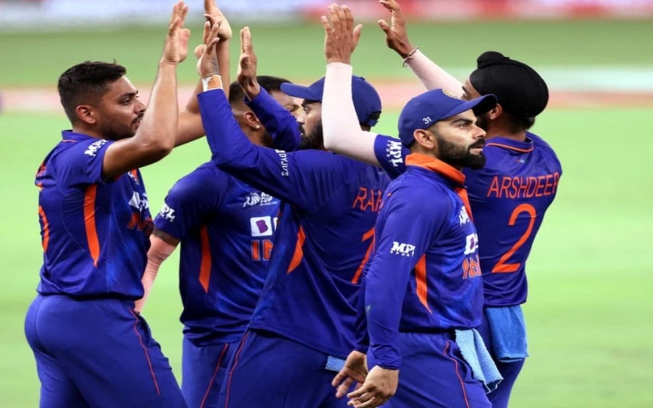 Asia Cup: पाकिस्तान से करारी हार के बाद भी फाइनल में आसानी से पहुंच सकता है भारत, जानिये कैसे...