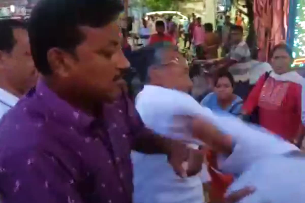 बंगाल में तृणमूल विधायक ने भाजपा कार्यकर्ताओं को दौड़ा-दौड़ाकर पीटा, Video Viral