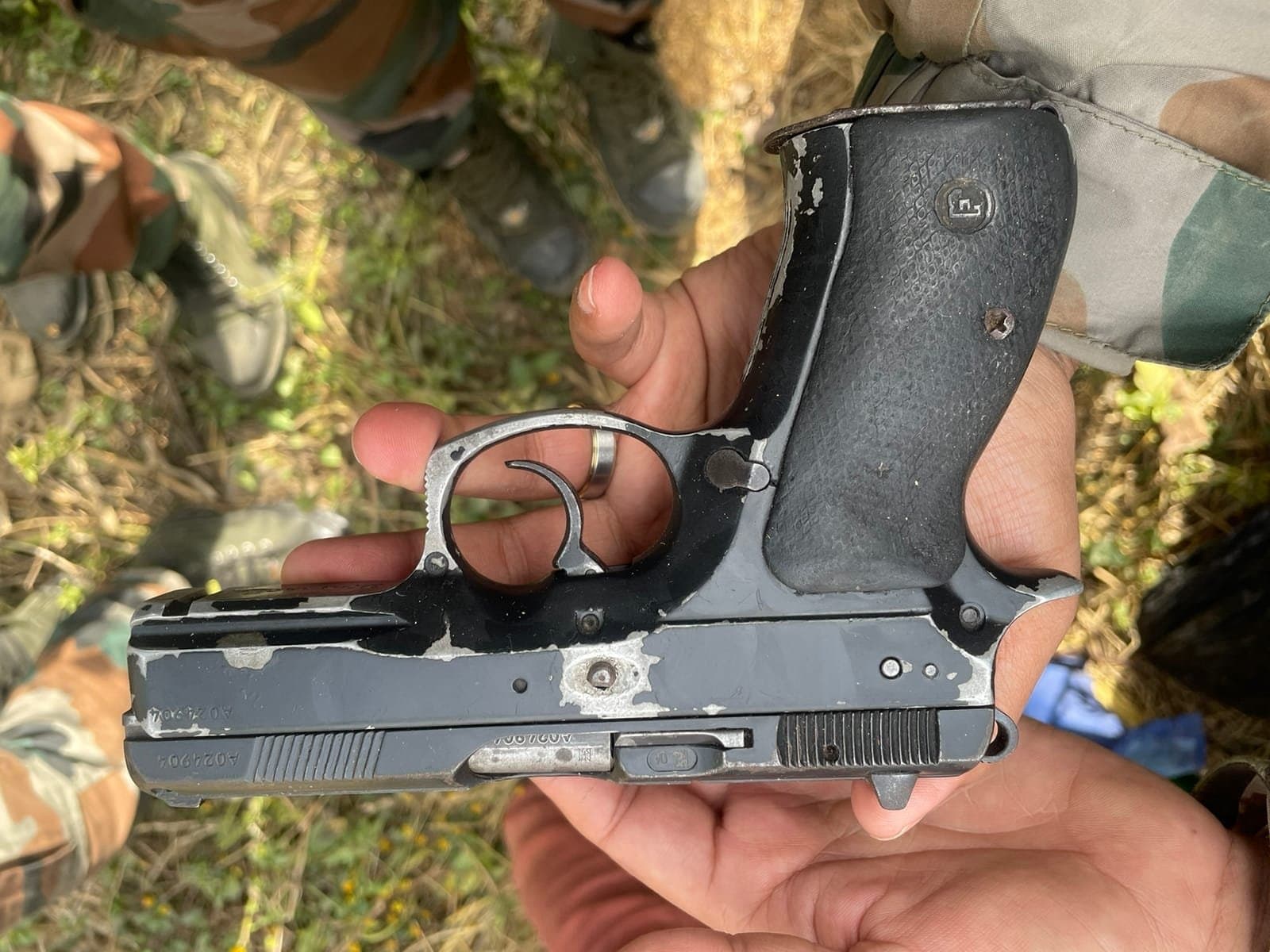 Assam: सुरक्षा बलों और उल्फा उग्रवादियों के बीच मुठभेड़, इम्फाल में असम राइफल्स ने किया बड़ी साजिश विफल