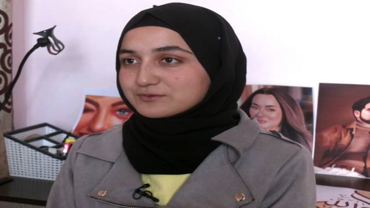 कश्मीर के पुलवामा की छात्रा डिजिटल आर्ट्स के जरिए ग्लोबल लेवल पर लहरा रही पचरम, जानें कैसे?