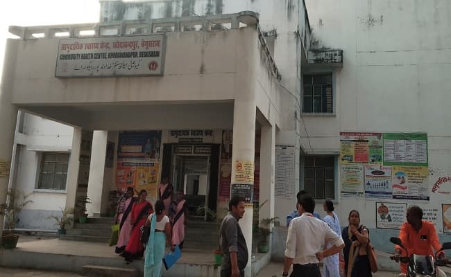 नवजात का शव देने के लिये प्रसूता से मांग रहे थे पैसा, नहीं देने पर किया दुर्व्यवहार