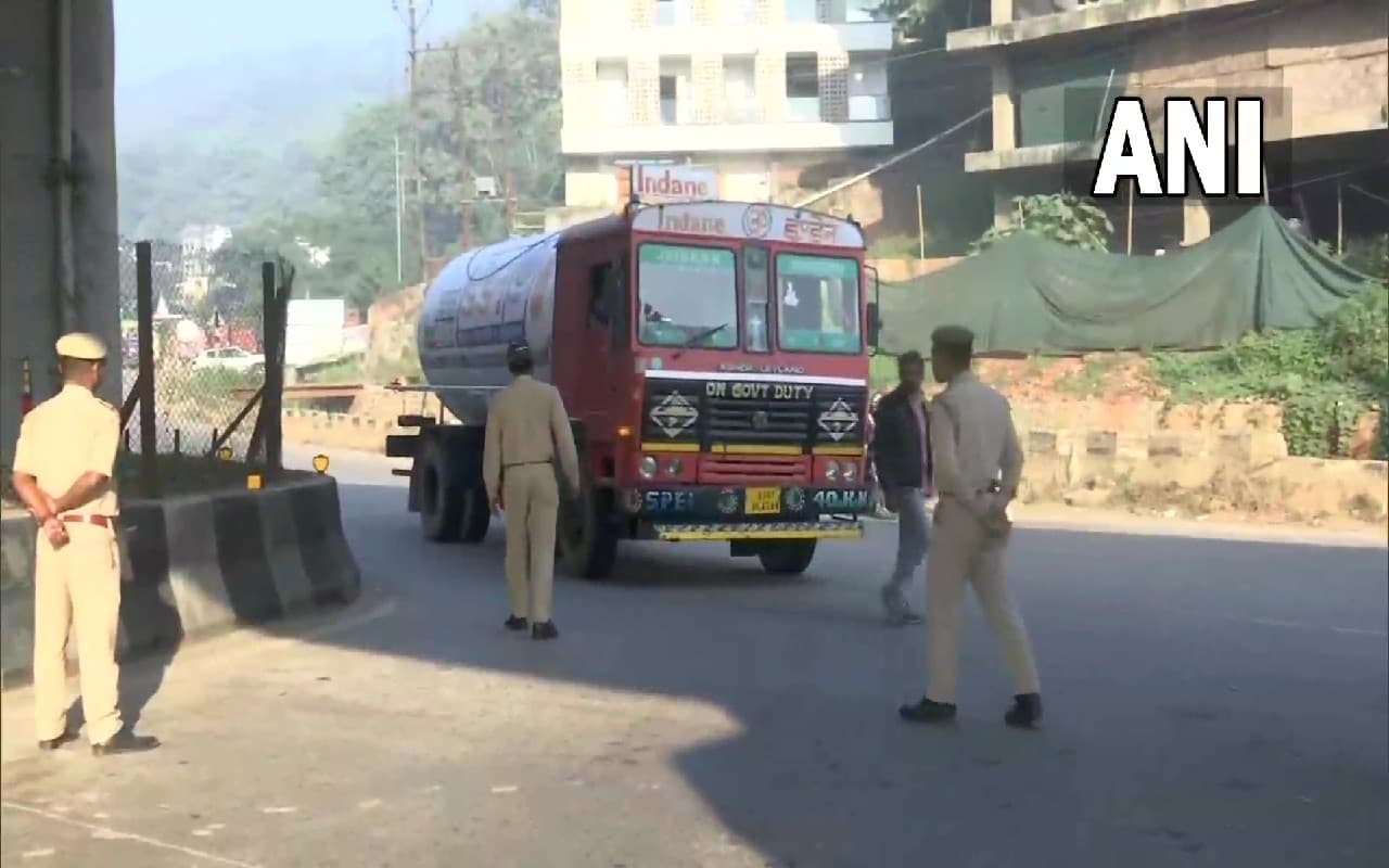 असम-मेघालय सीमा पर विवादित स्थल पर भारी सुरक्षाबल तैनात, यात्रा पर भी लगी रोक
