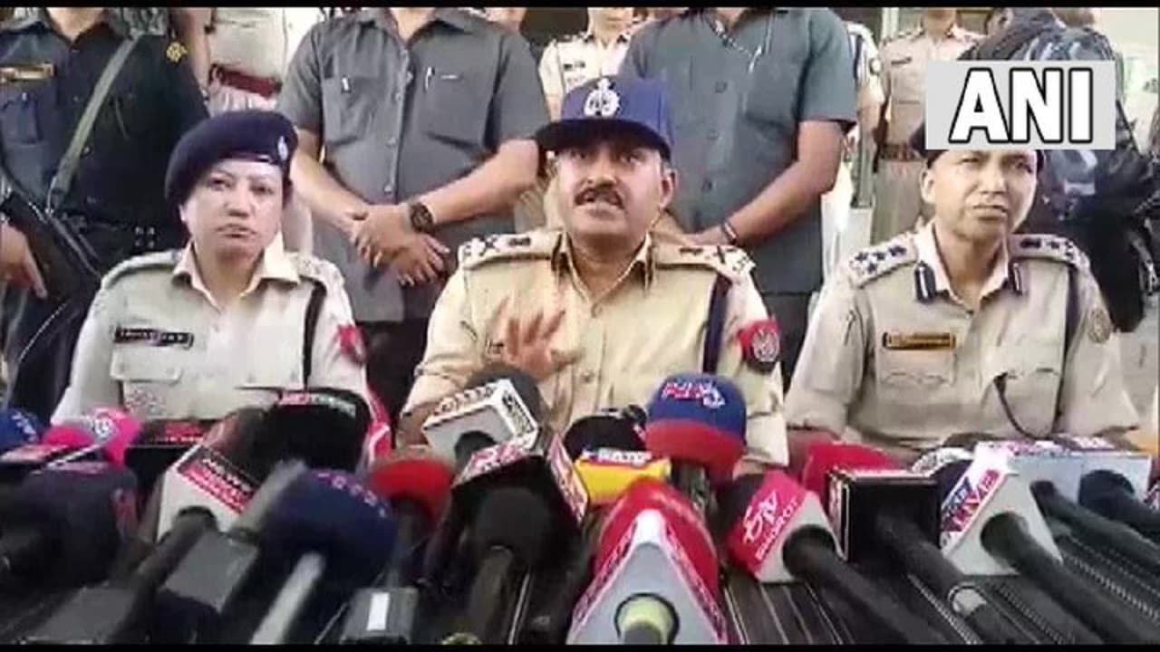 Assam News: पुलिस थाने में आगजनी की जांच करेगी SIT, बुलडोजर पर असम में गरमाई सियासत