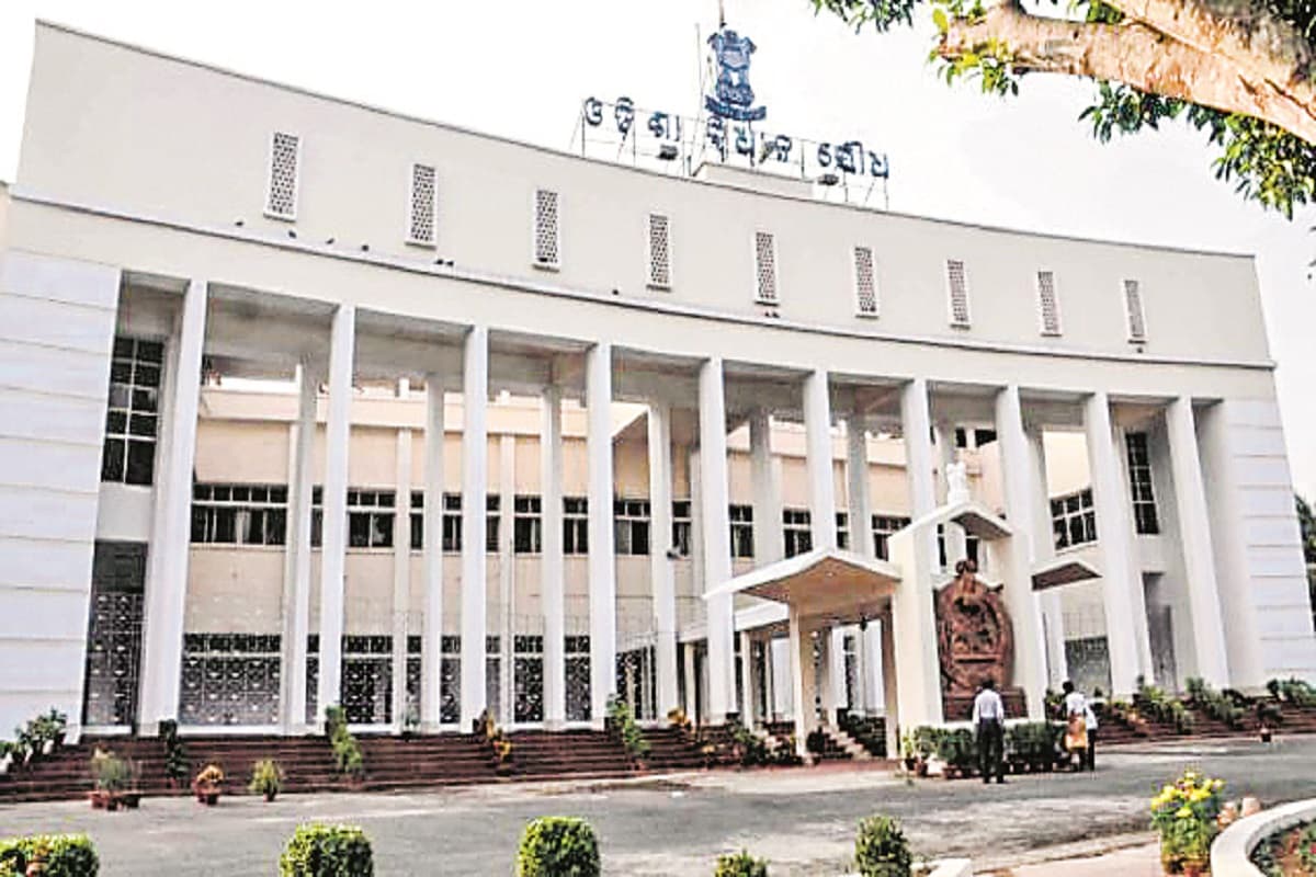 ओडिशा में 10वीं बोर्ड परीक्षा प्रश्न पत्र लीक के मुद्दे पर विधानसभा में हंगामा, सदन स्थगित