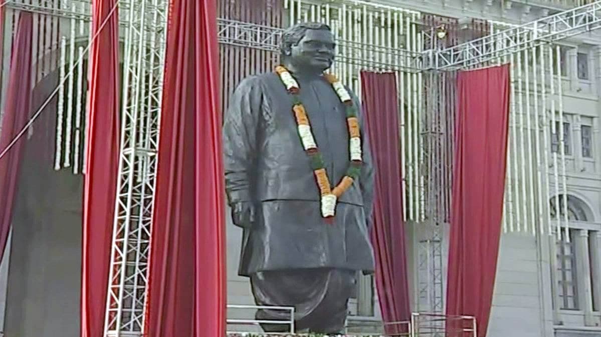 Video: विराट व्यक्तित्व, ओजस्वी वाणी.. अजातशत्रु, विरोधी भी देते थे सम्मान.. सुनिए वाजपेयी जी के जबरदस्त भाषण