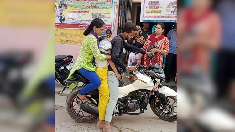 UP News: औरैया में बहन का शव पीठ से बांधकर बाइक से ले गया भाई, वीडियो वायरल होने पर डिप्टी सीएम ने लिया एक्शन