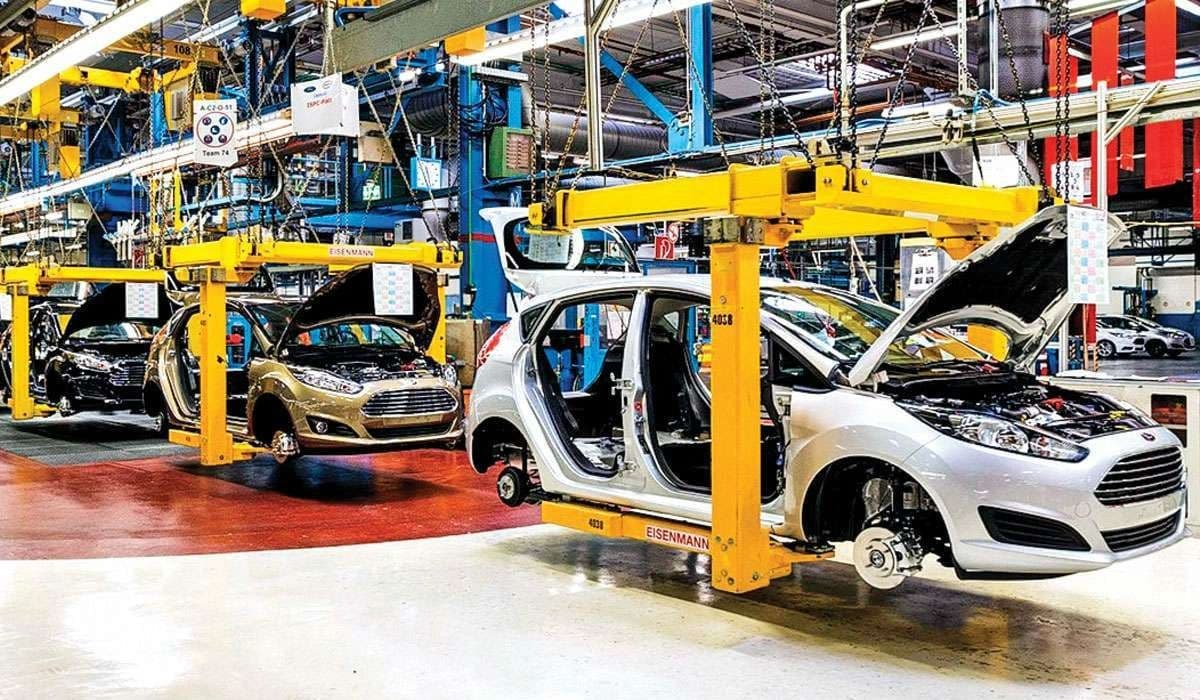 सेमीकंडक्टर क्राइसिस से ऑटो कंपनियों के पास सात लाख से ज्यादा ऑर्डर पेंडिंग