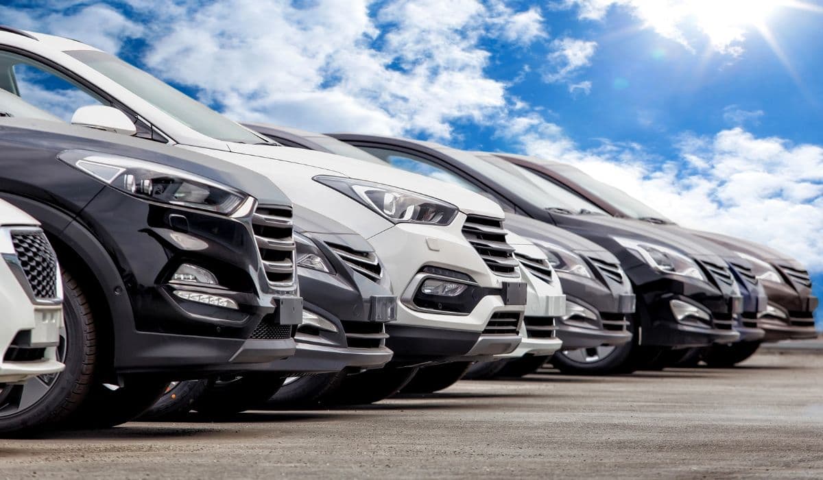 Auto Sale: ऑटोमोबाइल उद्योग का संकट बरकरार, वाहन बिक्री में जबरदस्त गिरावट