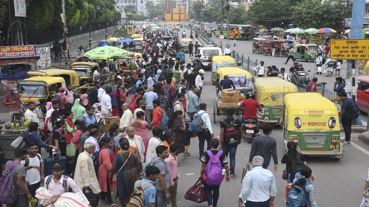 ऑटो हड़तालः पटना में रफ़्तार पर लगा ब्रेक, बुजुर्गों और महिलाओं की बढ़ी परेशानी...