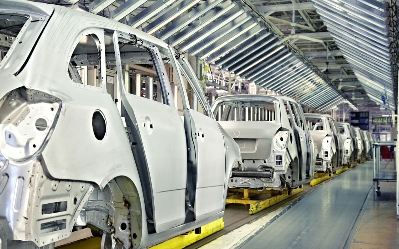 Automobile Industry: भारत में सालभर में बनीं 2.7 करोड़ गाड़ियां, जानें किस सेगमेंट की डिमांड सबसे ज्यादा