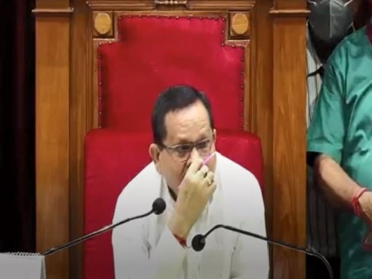 कोरोना से मौत का प्रमाणपत्र नहीं देनेवाले डॉक्टर पर होगा एफआइआर, विधान परिषद का निर्देश