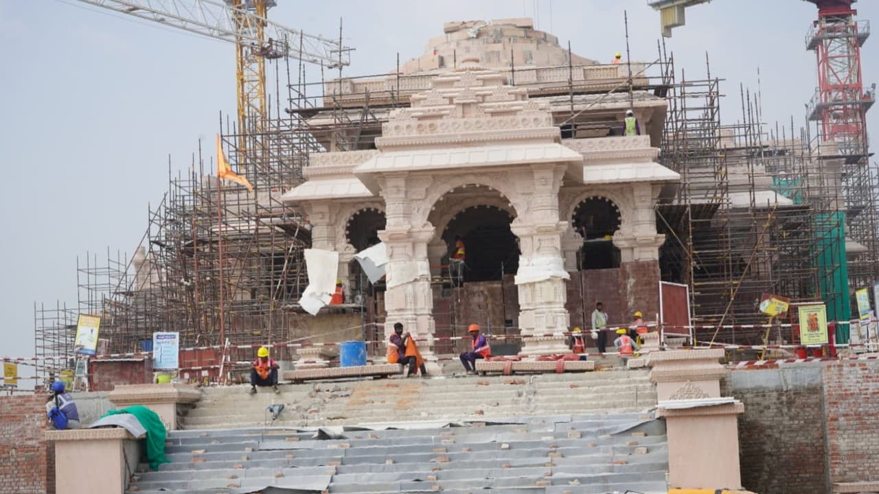 Ayodhya Ram Mandir: अयोध्या आने वाले टूरिस्ट्स का स्वागत करेगा टूरिज्म फैसिलिटेशन सेंटर