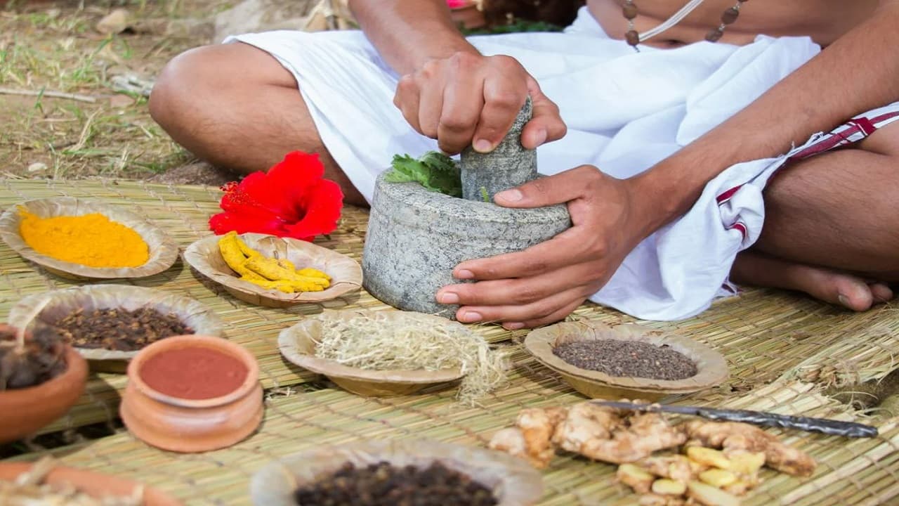 बिहार के आयुष अस्पतालों में शुरू होगी नयी सुविधा, मिलेंगी 283 प्रकार की मुफ्त आयुर्वेदिक व यूनानी दवाएं