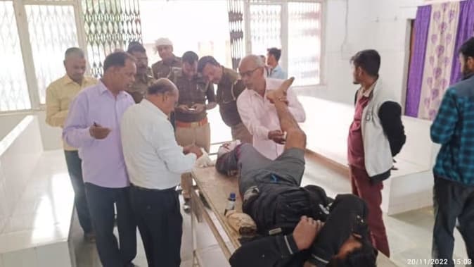 UP Crime: आजमगढ़ में युवती का हत्यारा गिरफ्तार, पैर में लगी गोली, टुकड़ों में काटकर कुएं में फेंका था शव